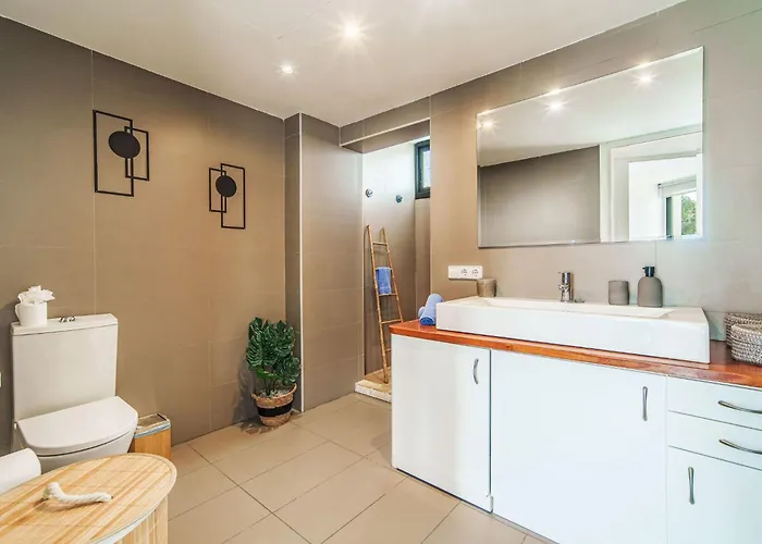 Oratge Views By Interhome